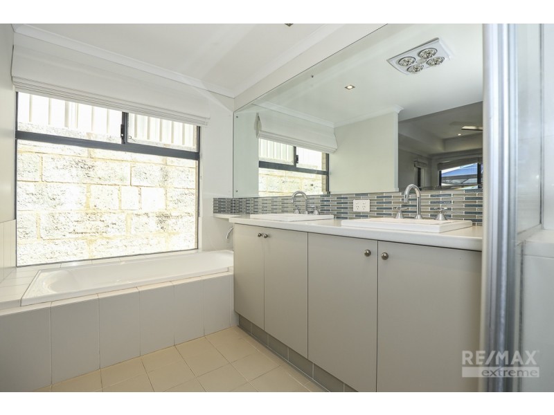 26 Jindalee Boulevard, Jindalee WA 6036