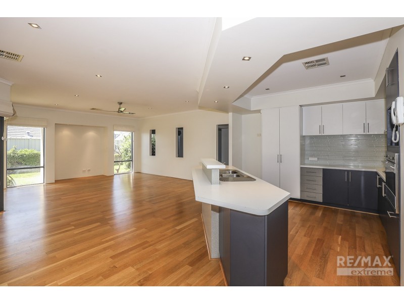 26 Jindalee Boulevard, Jindalee WA 6036