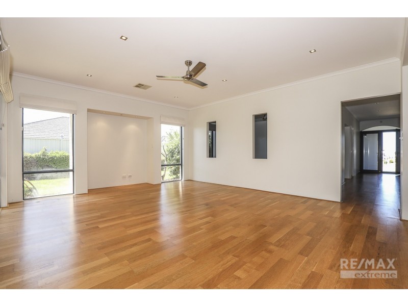 26 Jindalee Boulevard, Jindalee WA 6036