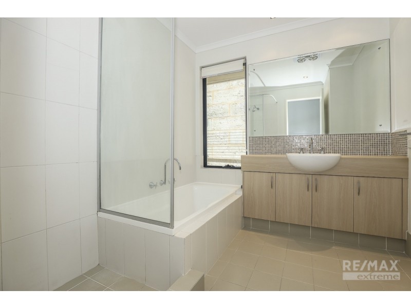 26 Jindalee Boulevard, Jindalee WA 6036