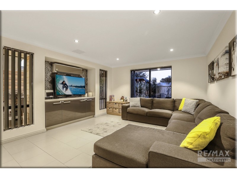 35 Liberty Drive, Clarkson WA 6030