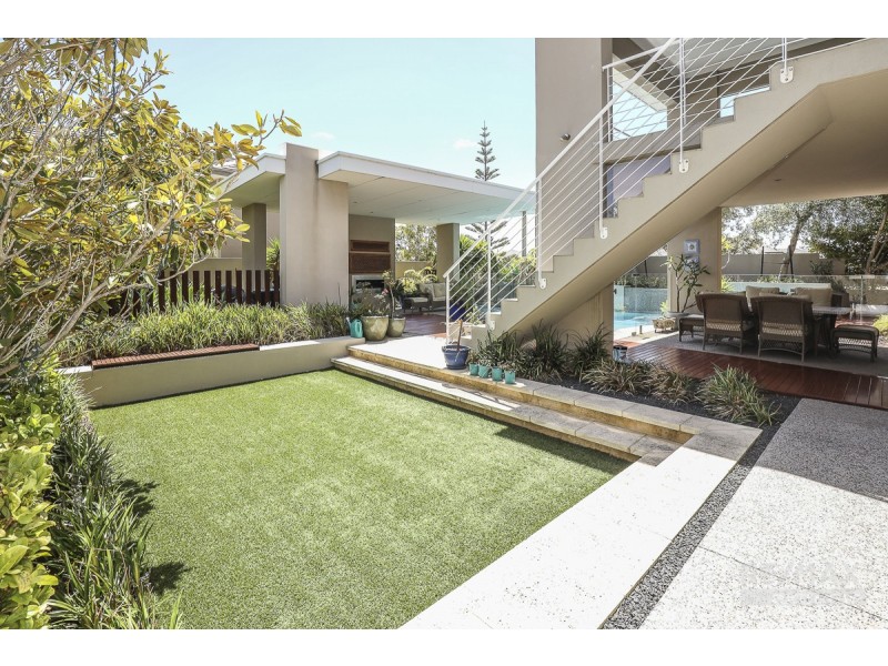 265 Santa Barbara Parade, Jindalee WA 6036