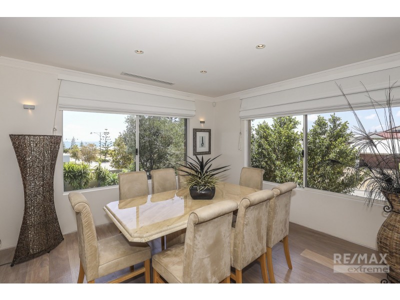 265 Santa Barbara Parade, Jindalee WA 6036