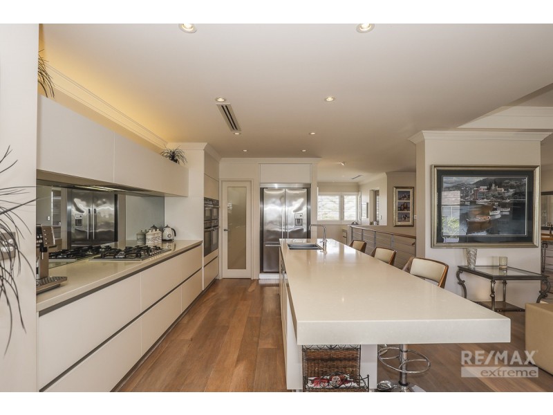 265 Santa Barbara Parade, Jindalee WA 6036