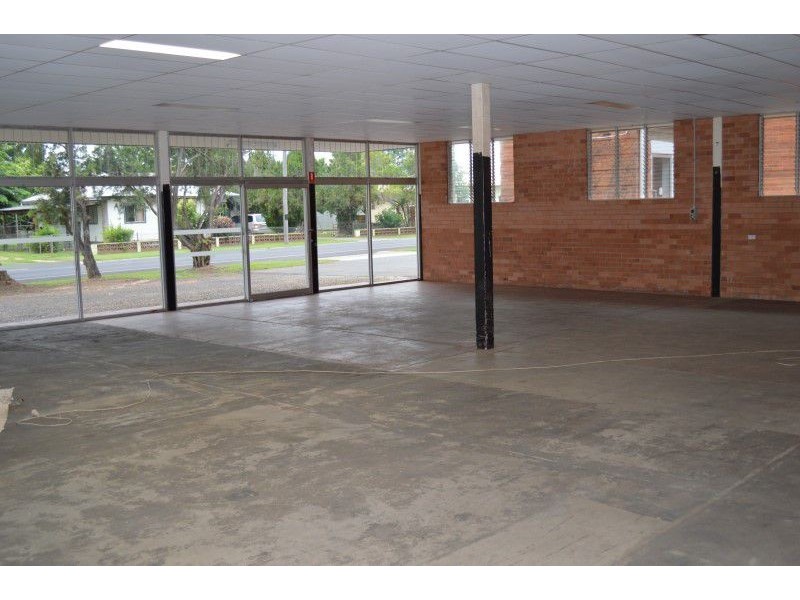 8 Basalt Street, Mareeba QLD 4880