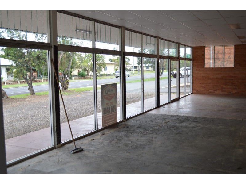 8 Basalt Street, Mareeba QLD 4880