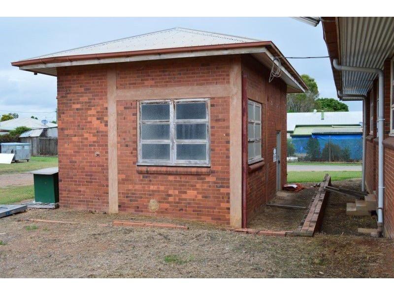 8 Basalt Street, Mareeba QLD 4880