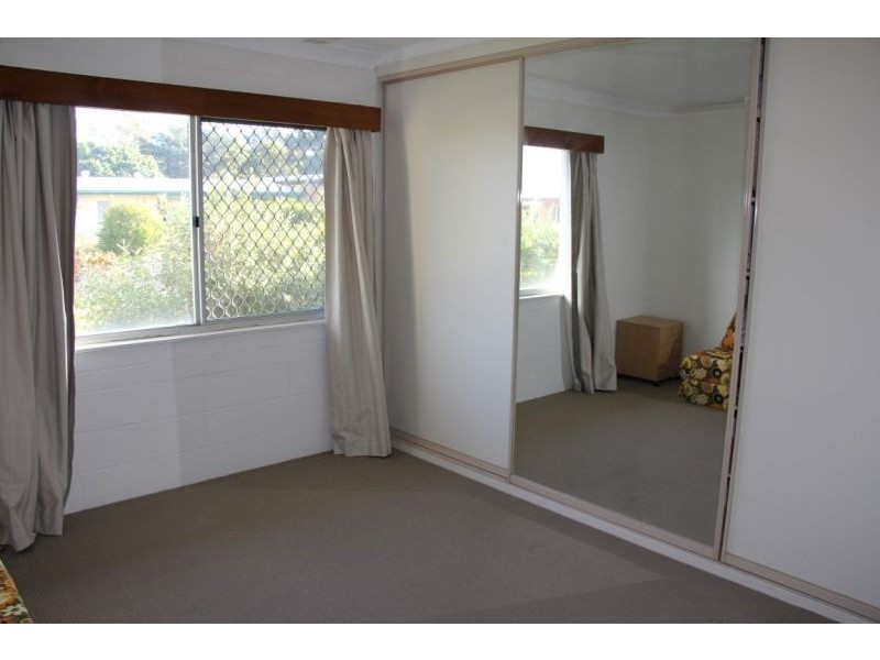 19 Foulis, Mareeba QLD 4880