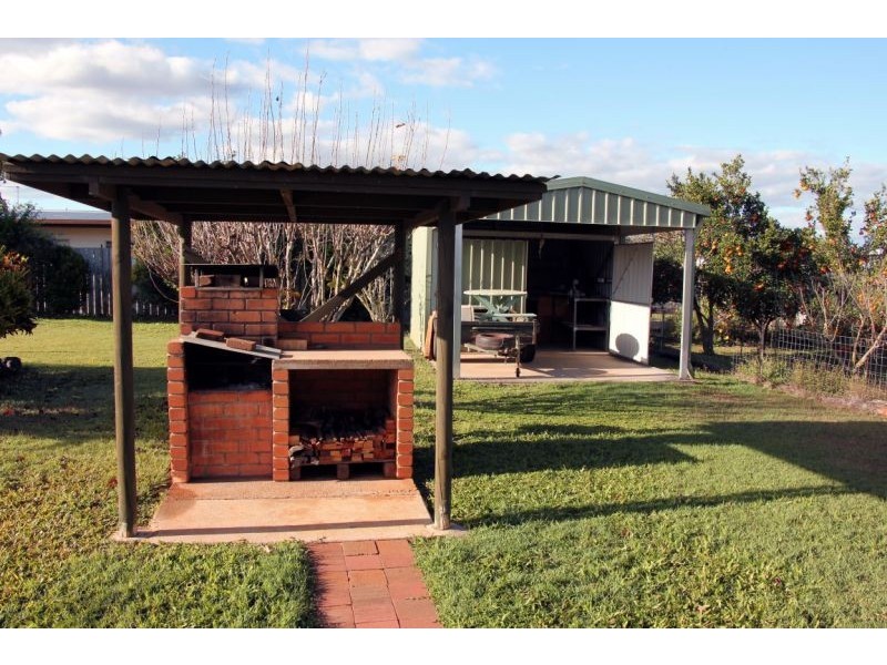 19 Foulis, Mareeba QLD 4880