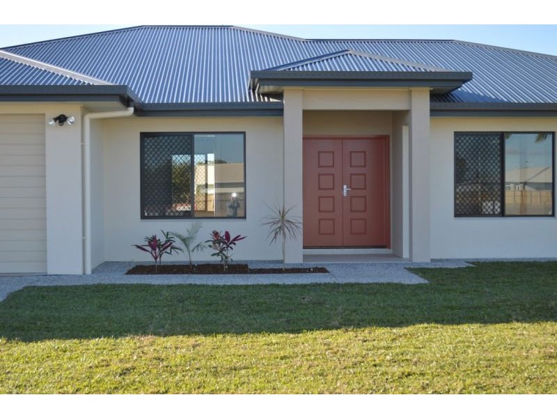 10 Sunbird Parade, Mareeba QLD 4880