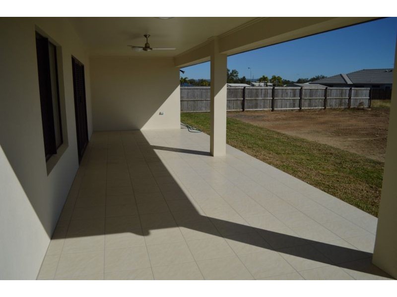 10 Sunbird Parade, Mareeba QLD 4880