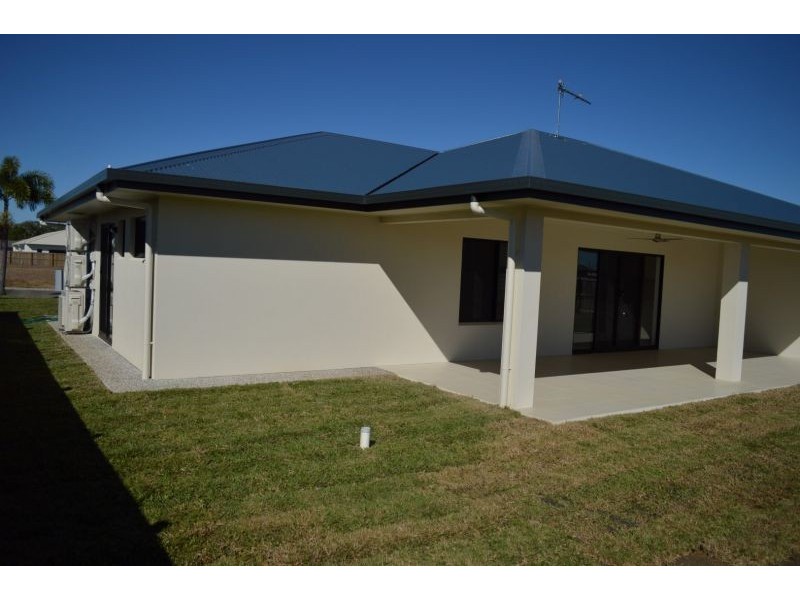 10 Sunbird Parade, Mareeba QLD 4880
