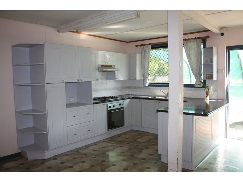 4 Pares Street, Mareeba QLD 4880