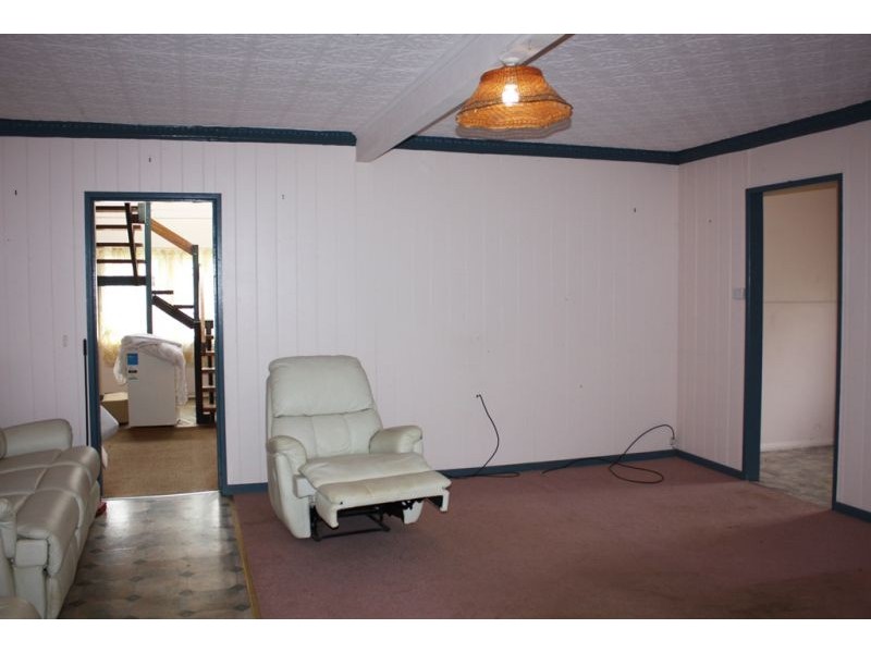 4 Pares Street, Mareeba QLD 4880