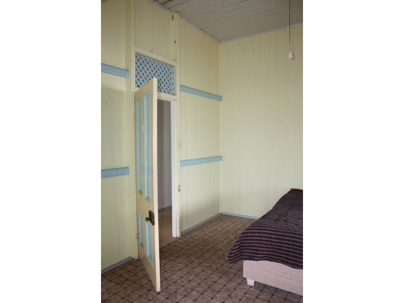 4 Pares Street, Mareeba QLD 4880