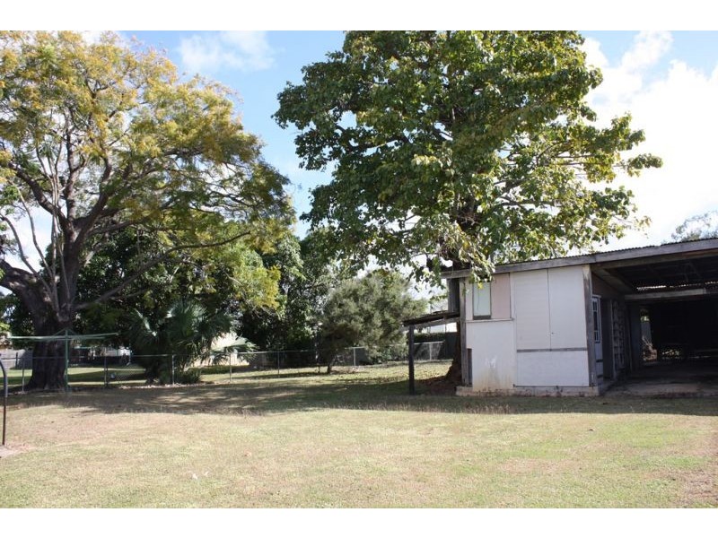 4 Pares Street, Mareeba QLD 4880