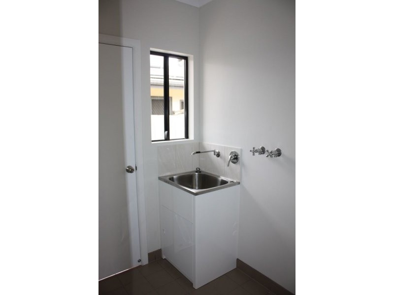 Unit 1/33 Strattmann Street, Mareeba QLD 4880