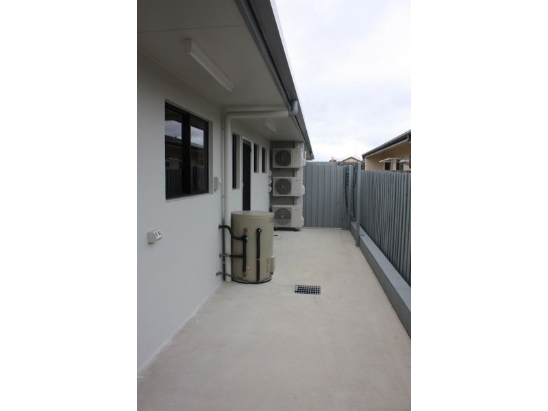 Unit 1/33 Strattmann Street, Mareeba QLD 4880