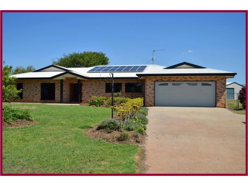 4 Dean Circuit, Mareeba QLD 4880