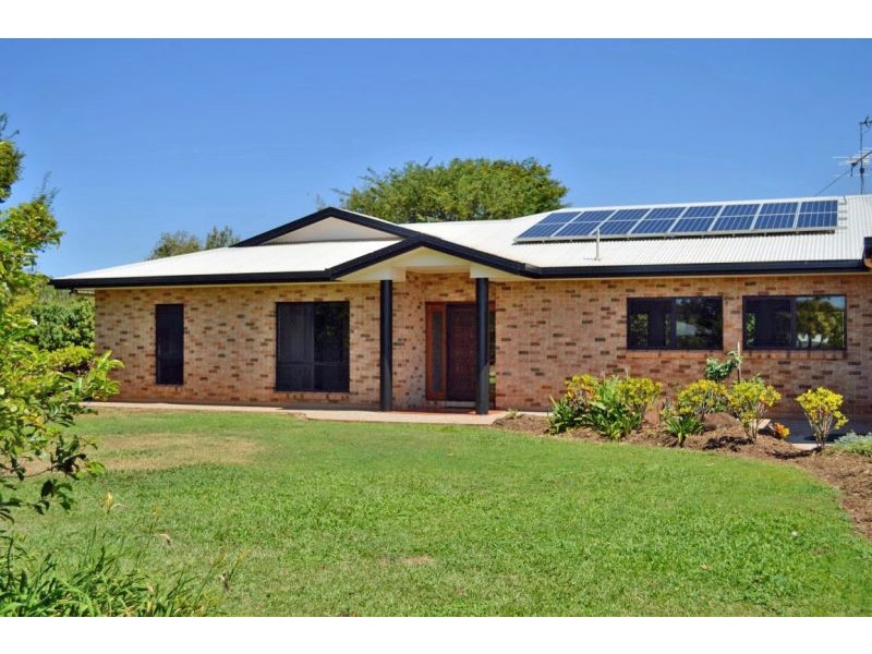 4 Dean Circuit, Mareeba QLD 4880