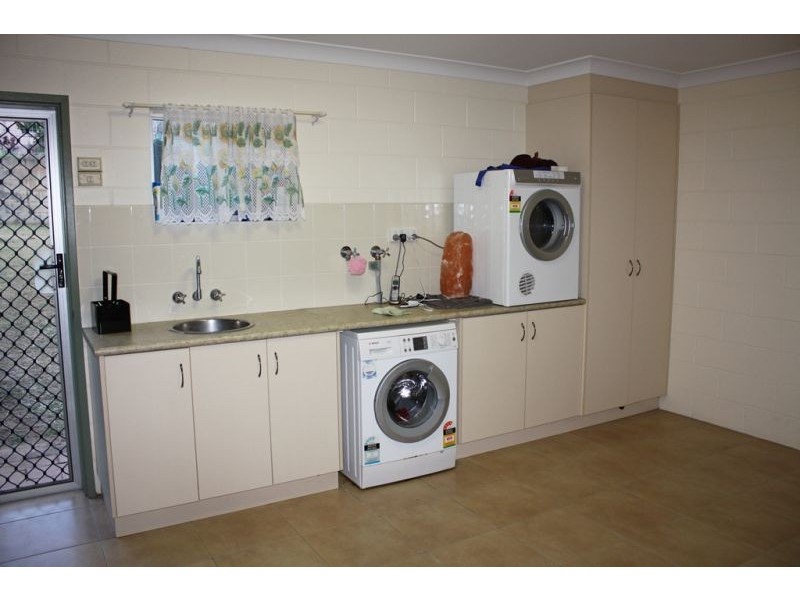 3 Riverview Close, Mareeba QLD 4880