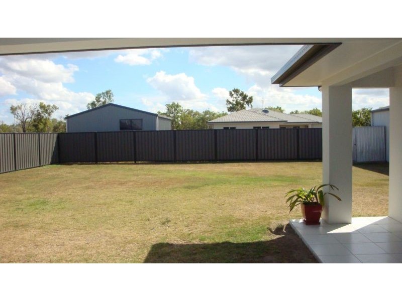 7 Mirrabook Avenue, Mareeba QLD 4880