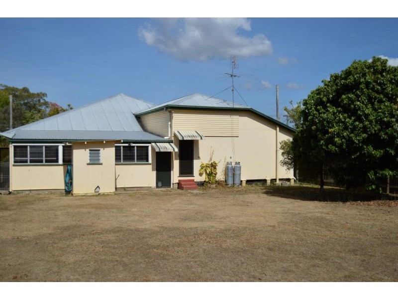 6-8 Pares Street, Mareeba QLD 4880