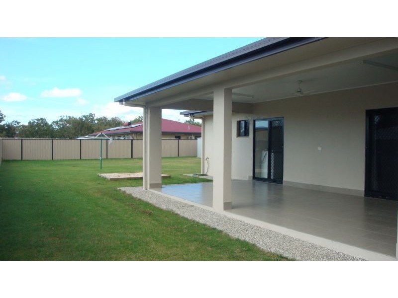 12 Mirrabook Avenue, Mareeba QLD 4880