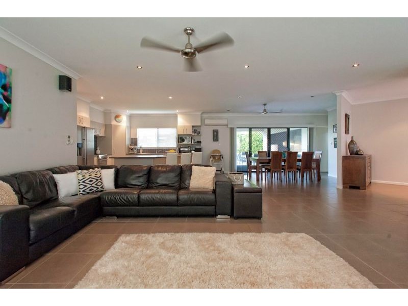 2 Maria Close, Mareeba QLD 4880