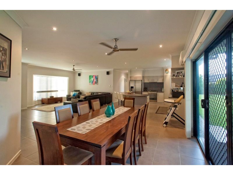 2 Maria Close, Mareeba QLD 4880