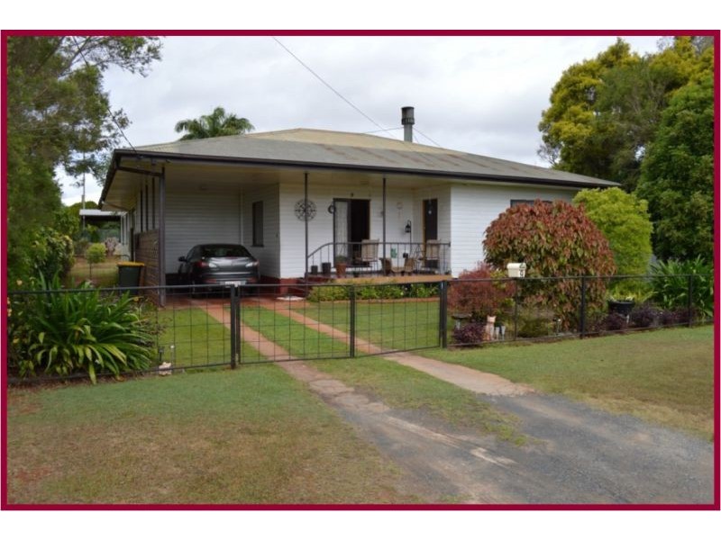9 Brown Street, Mareeba QLD 4880