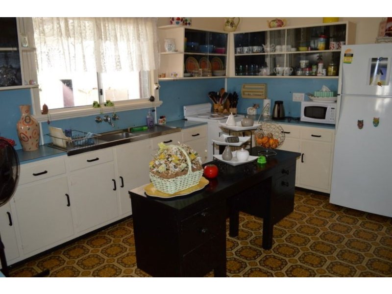 9 Brown Street, Mareeba QLD 4880