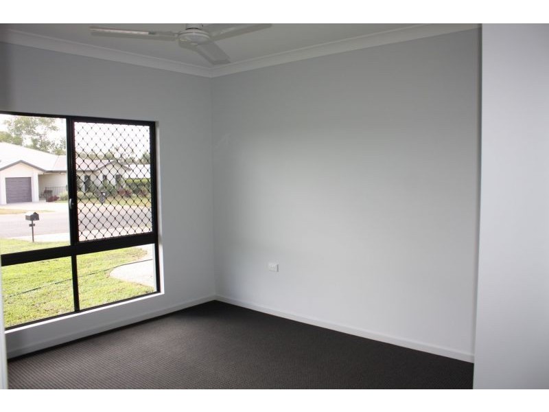 7 Sunbird Parade, Mareeba QLD 4880