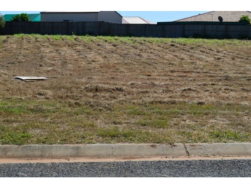 6 Peluchetti Place (Lot 128), Mareeba QLD 4880