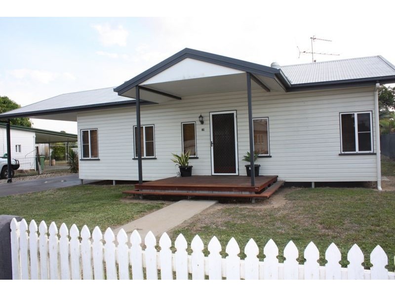 18 Petersen, Mareeba QLD 4880