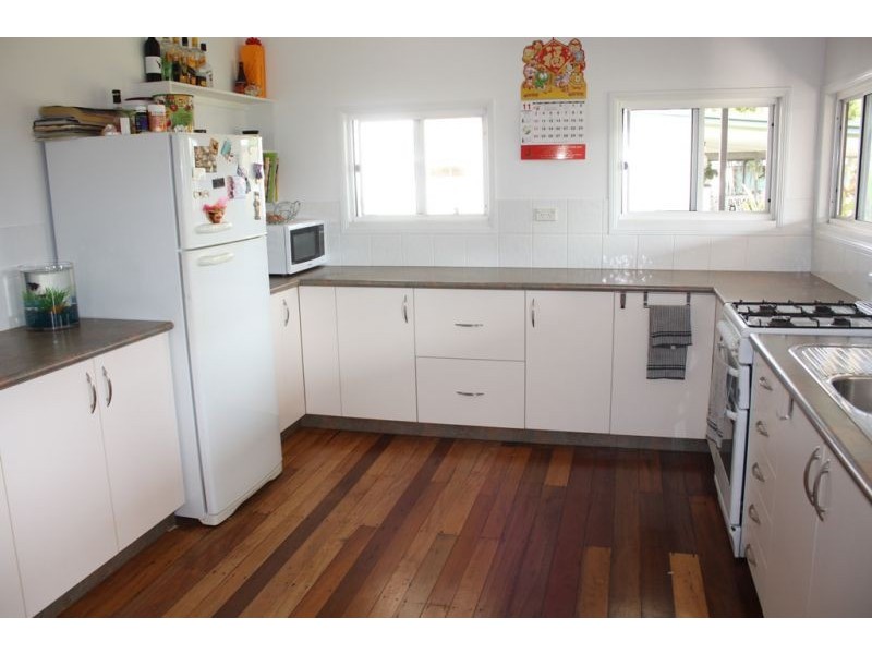 18 Petersen, Mareeba QLD 4880