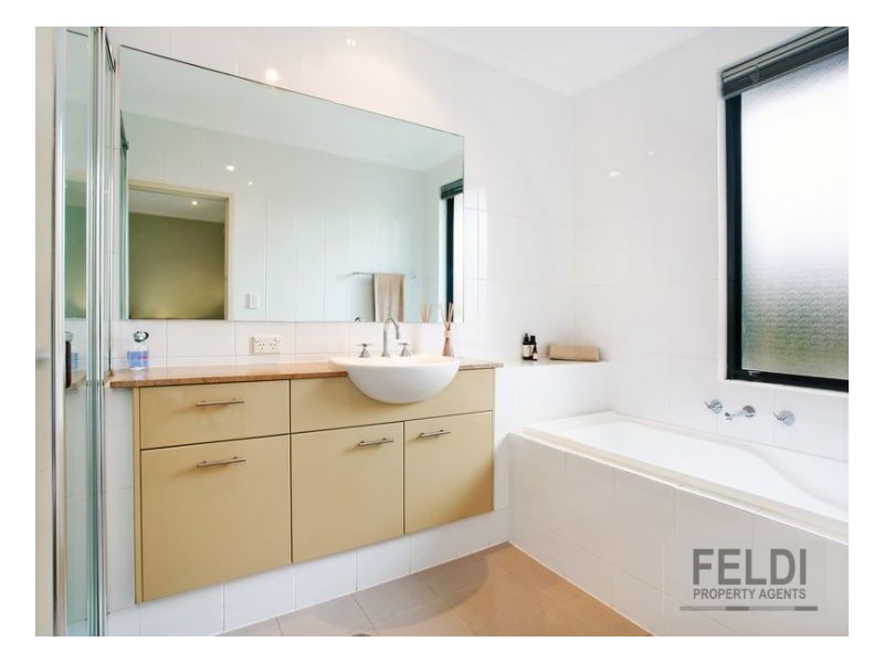 24 Cadigal Ave, Pyrmont NSW 2009