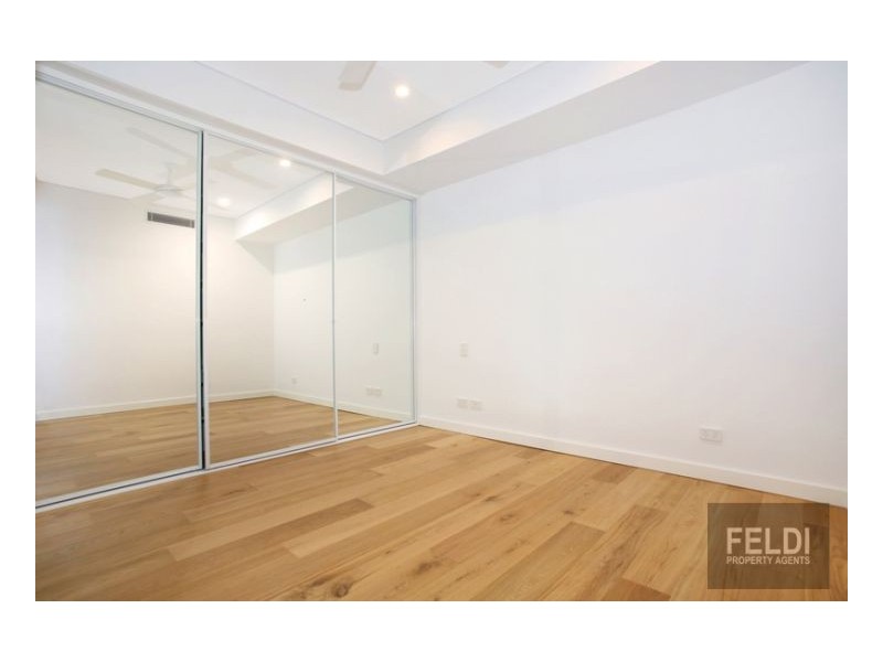 30-34 Chalmers St, Surry Hills NSW 2010