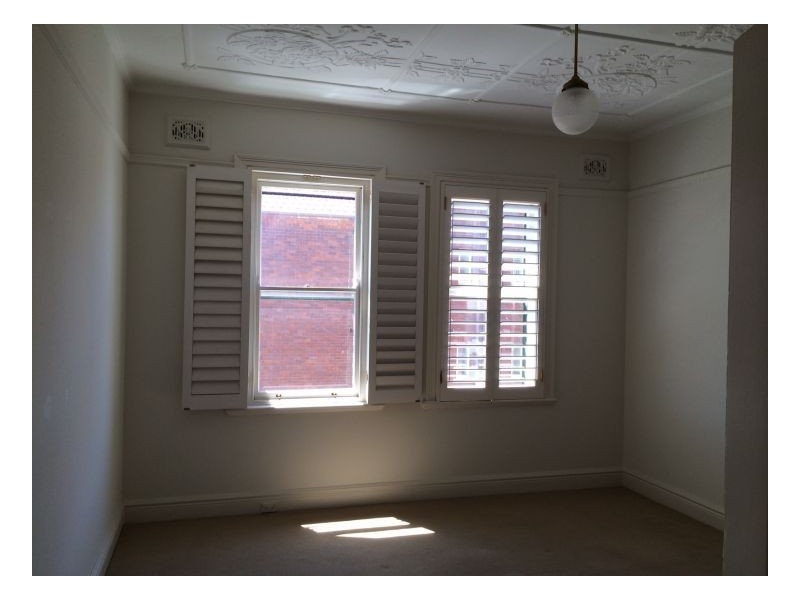 130 Bondi Rd, Bondi NSW 2026