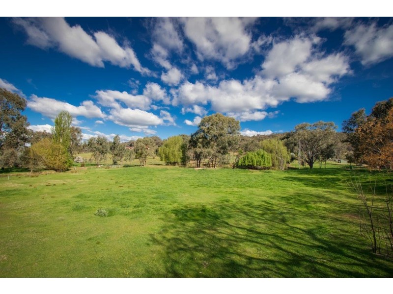 878 Pearsall Street, Hamilton Valley NSW 2641