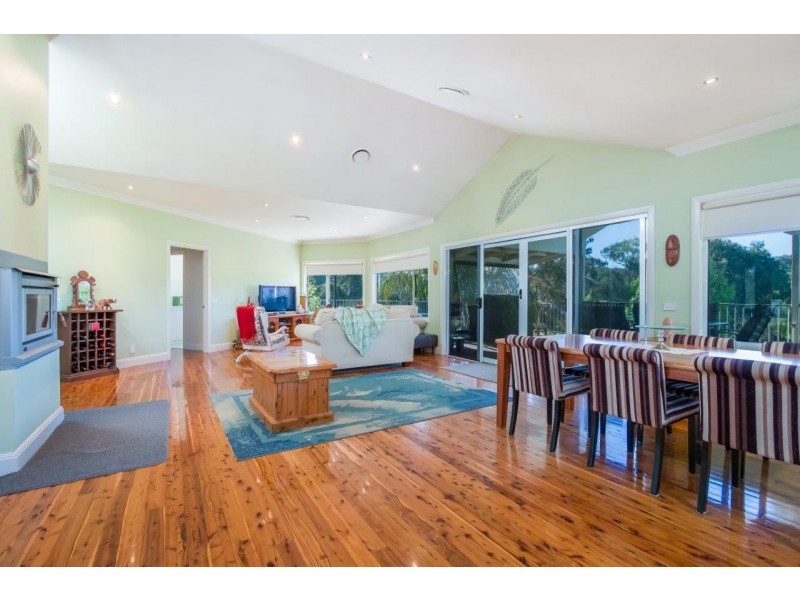 878 Pearsall Street, Hamilton Valley NSW 2641