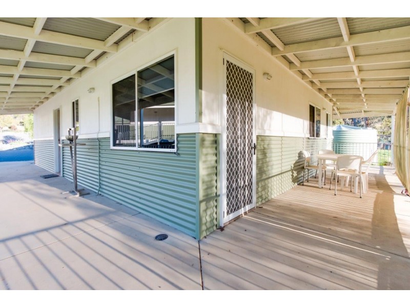 878 Pearsall Street, Hamilton Valley NSW 2641