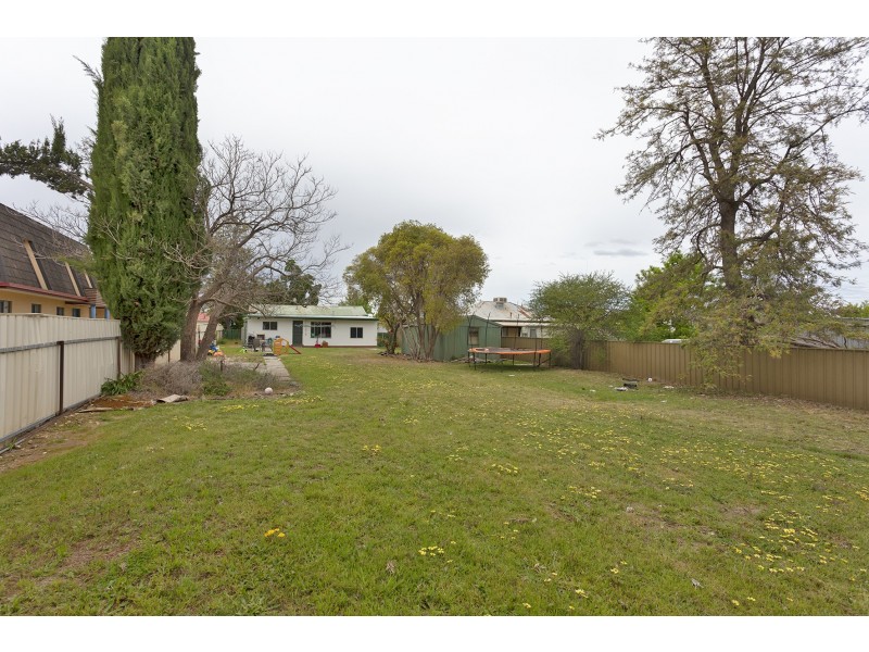 451 Ashford Street, Lavington NSW 2641