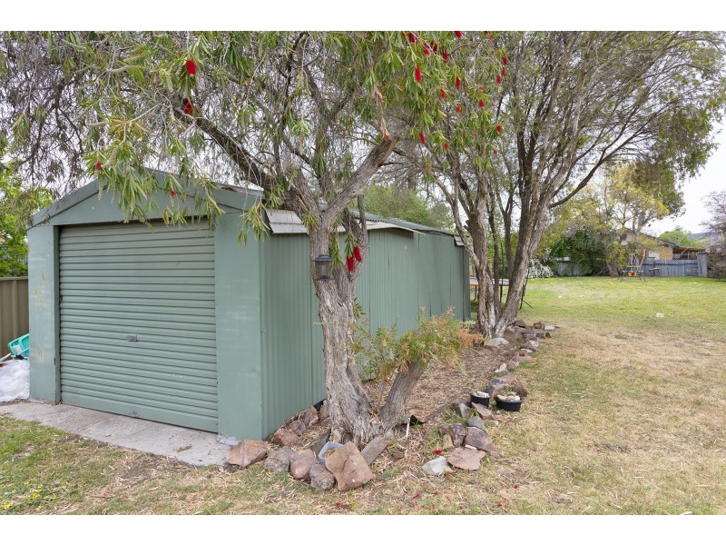 451 Ashford Street, Lavington NSW 2641