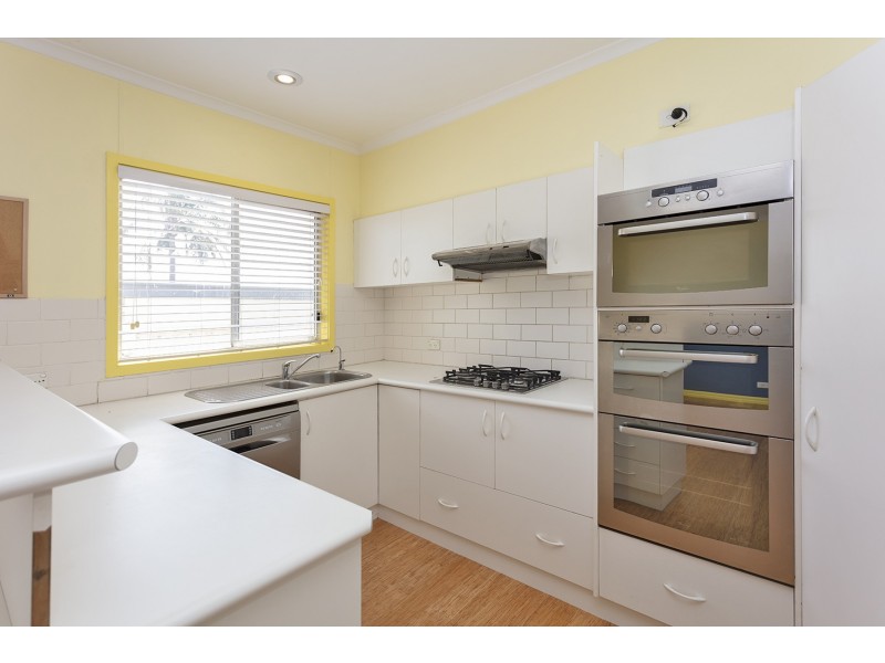 286 Vickers Road, Lavington NSW 2641