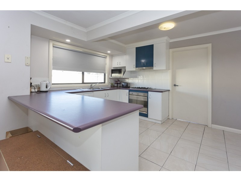 15 Donnolley Court, Lavington NSW 2641