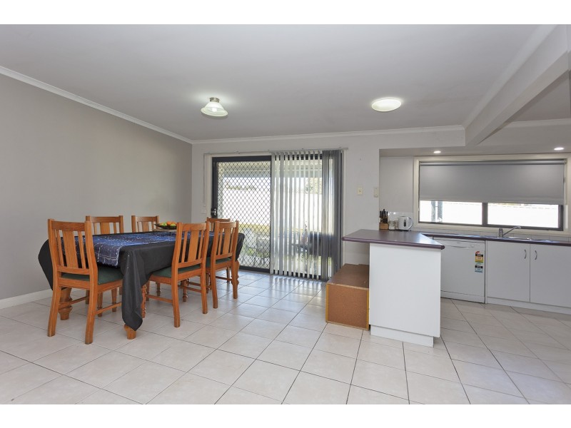 15 Donnolley Court, Lavington NSW 2641