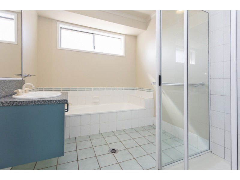 12 Dimbanna Court, Springdale Heights NSW 2641