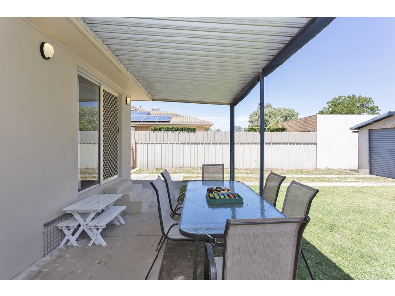 463 Alldis Avenue, Lavington NSW 2641