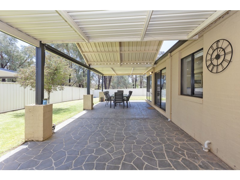 71 Dunne Crescent, Thurgoona NSW 2640